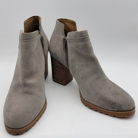 Gray Suede Ankle Boots LUCKY BRAND Size 8M. #1592 - Picture 1 of 7
